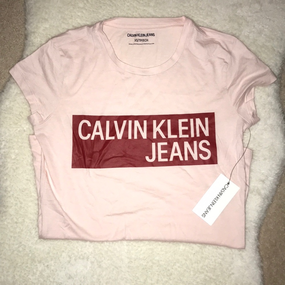 BNWT Calvin Klein Jeans pink and red t-shirt